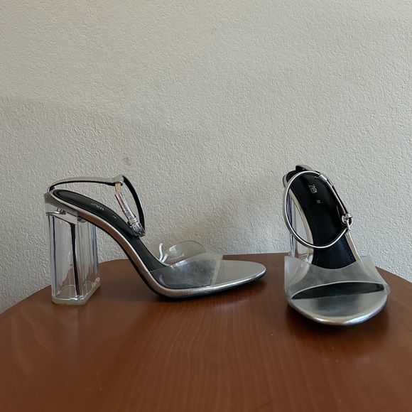 Zara Anna Clear Perspex Block Heeled Sandals Black Size 38 Women's 7.5 Buckle - Picture 1 of 8